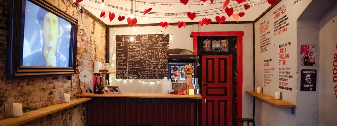 Red Door Bar