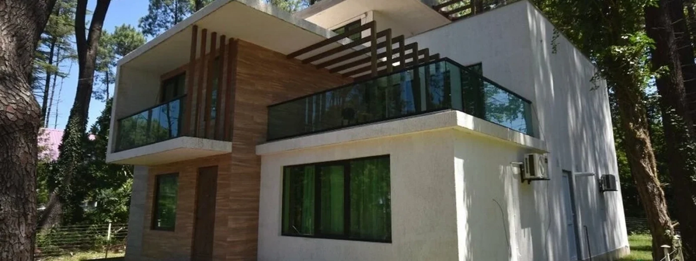 Pine Aparthotel