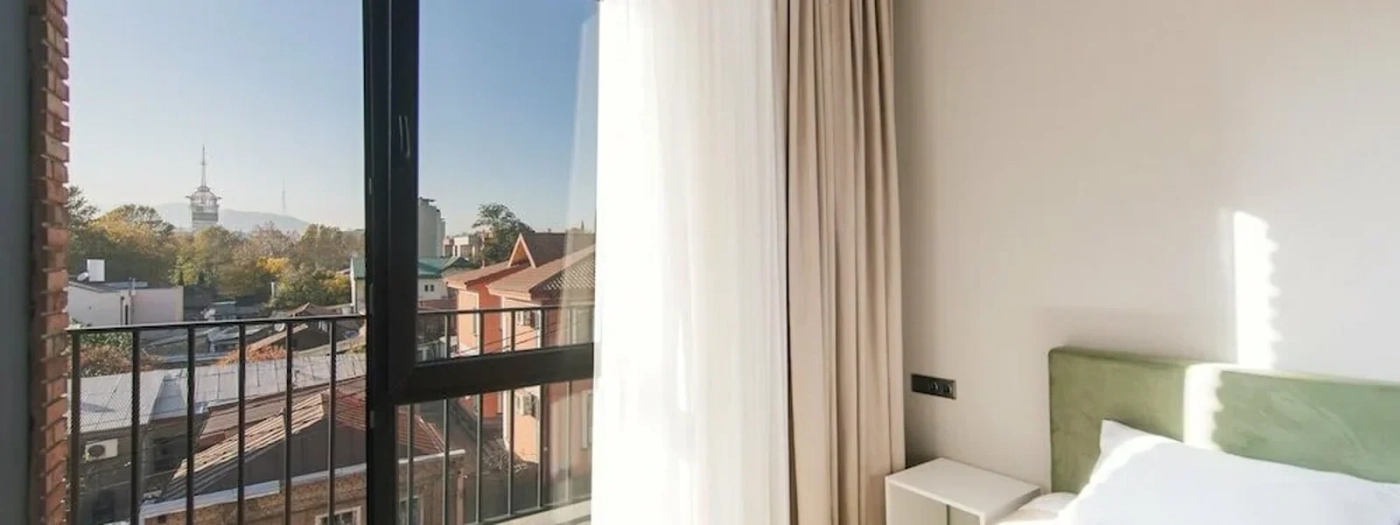 Doors Hotel